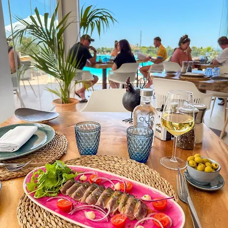 Alcazaba Lagoon Luxury Retreat Apartment Estepona
