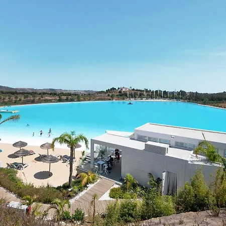 Alcazaba Lagoon Luxury Retreat Estepona