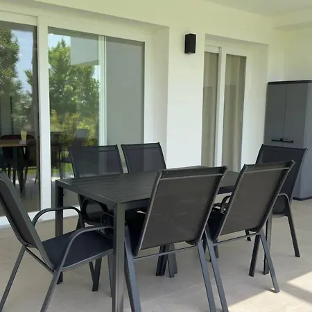 Alcazaba Lagoon Luxury Retreat Estepona
